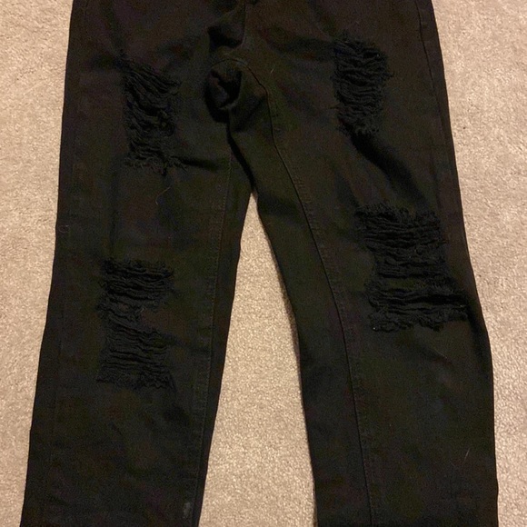 Garage black mom jean. Distressed. Size 00 - Picture 2 of 4